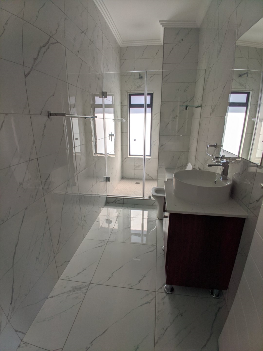 4 Bedroom Property for Sale in Kidds Beach Eastern Cape